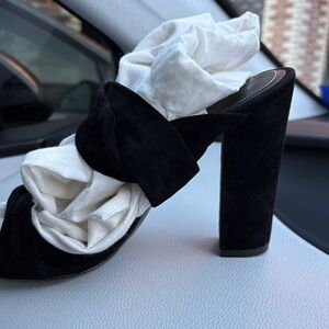 Kendall & kylie suede heels